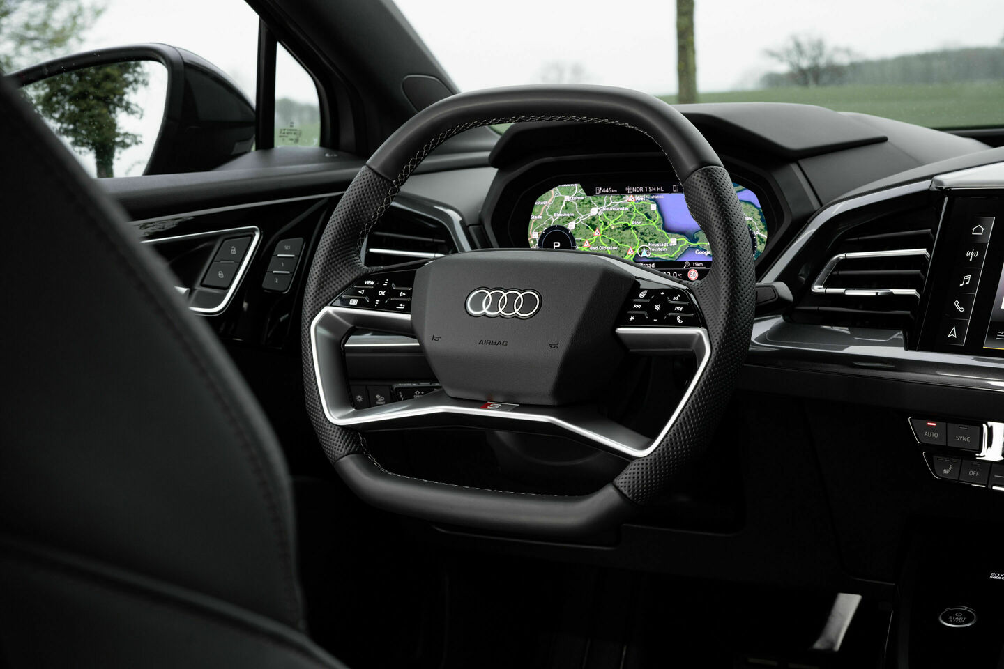 Superlease Audi Q4 lease 5