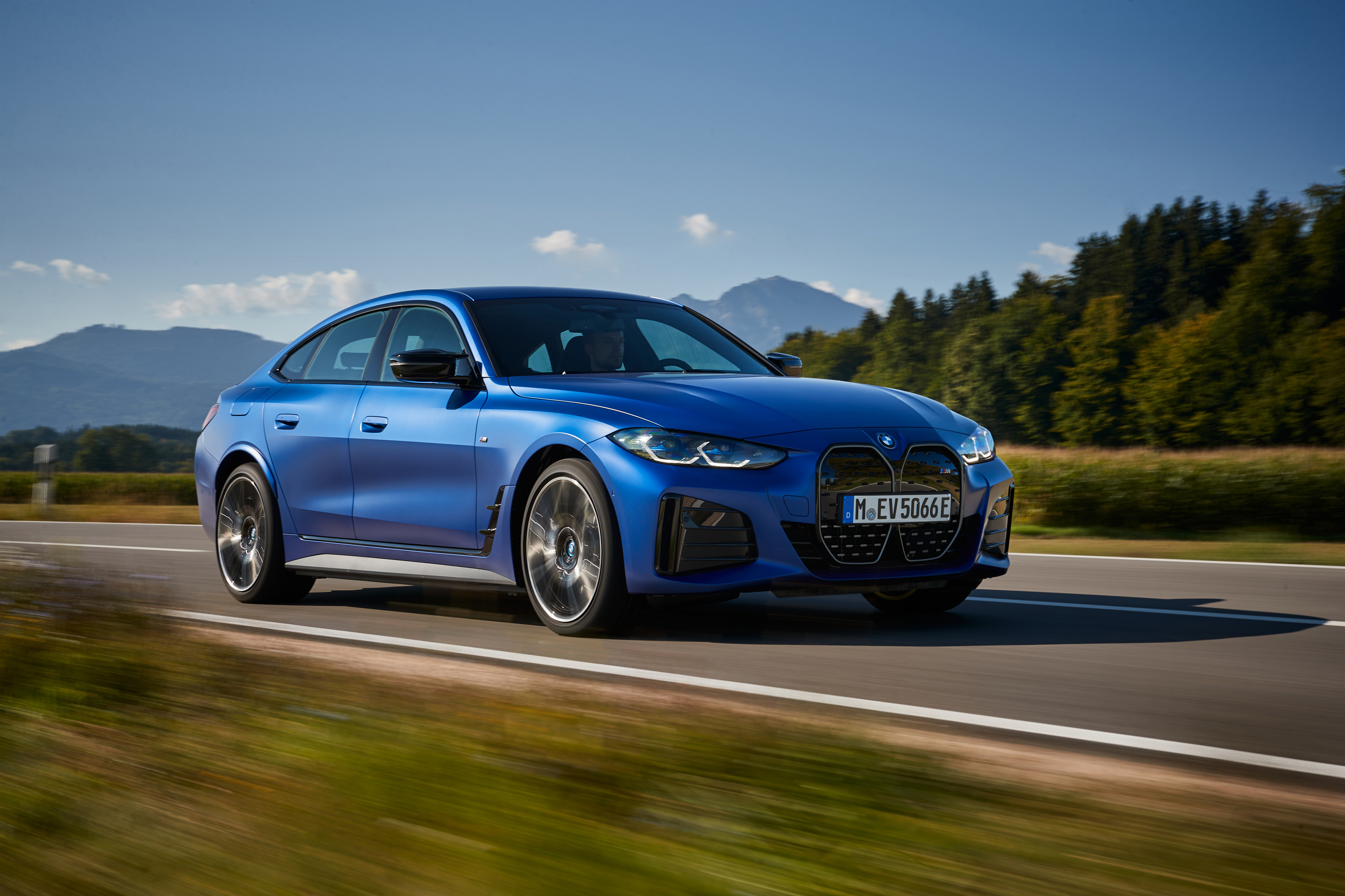 Superlease BMW i4 leasen 1