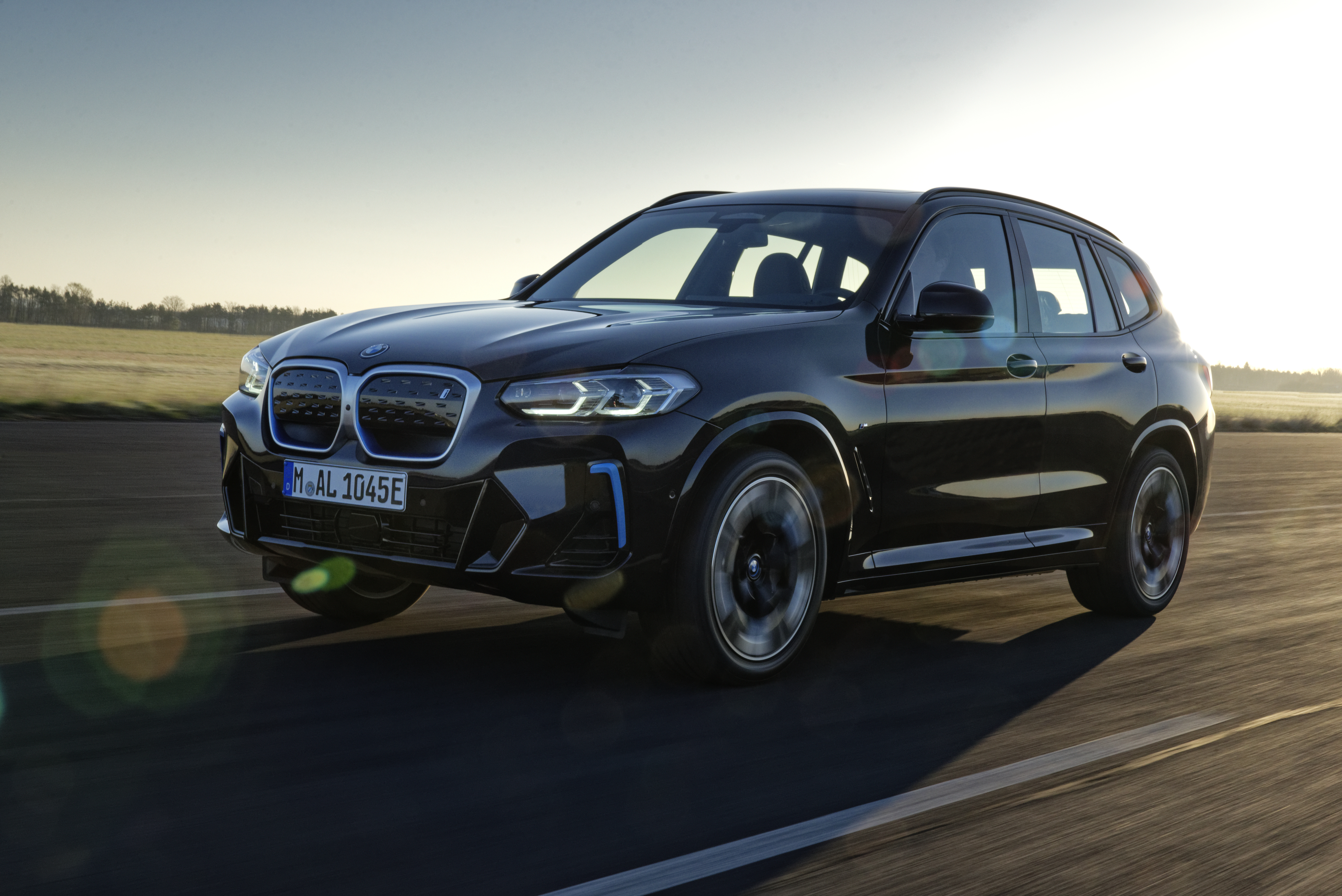Superlease BMW iX3 leasen 1
