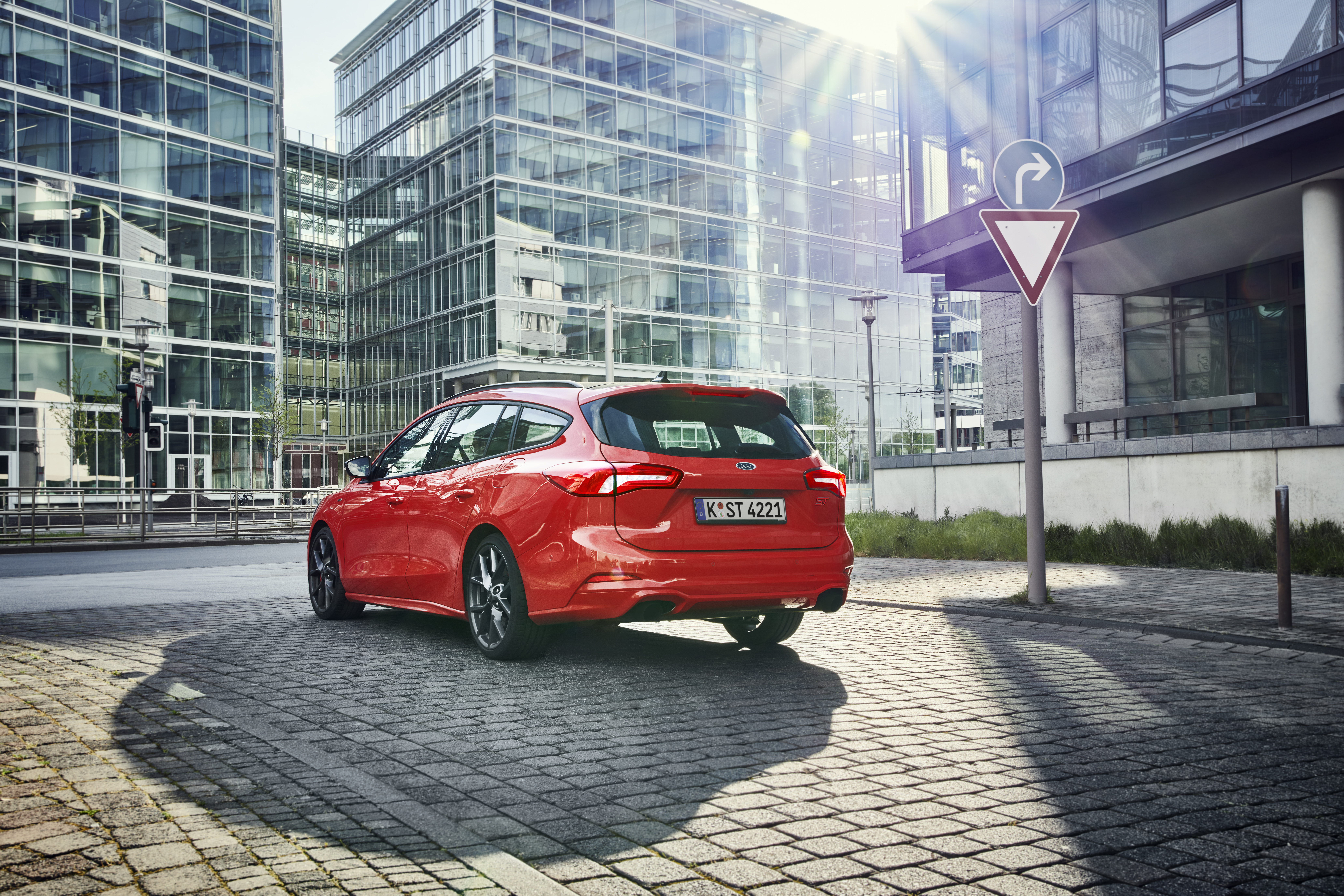 Superlease Ford Focus Wagon lease 3