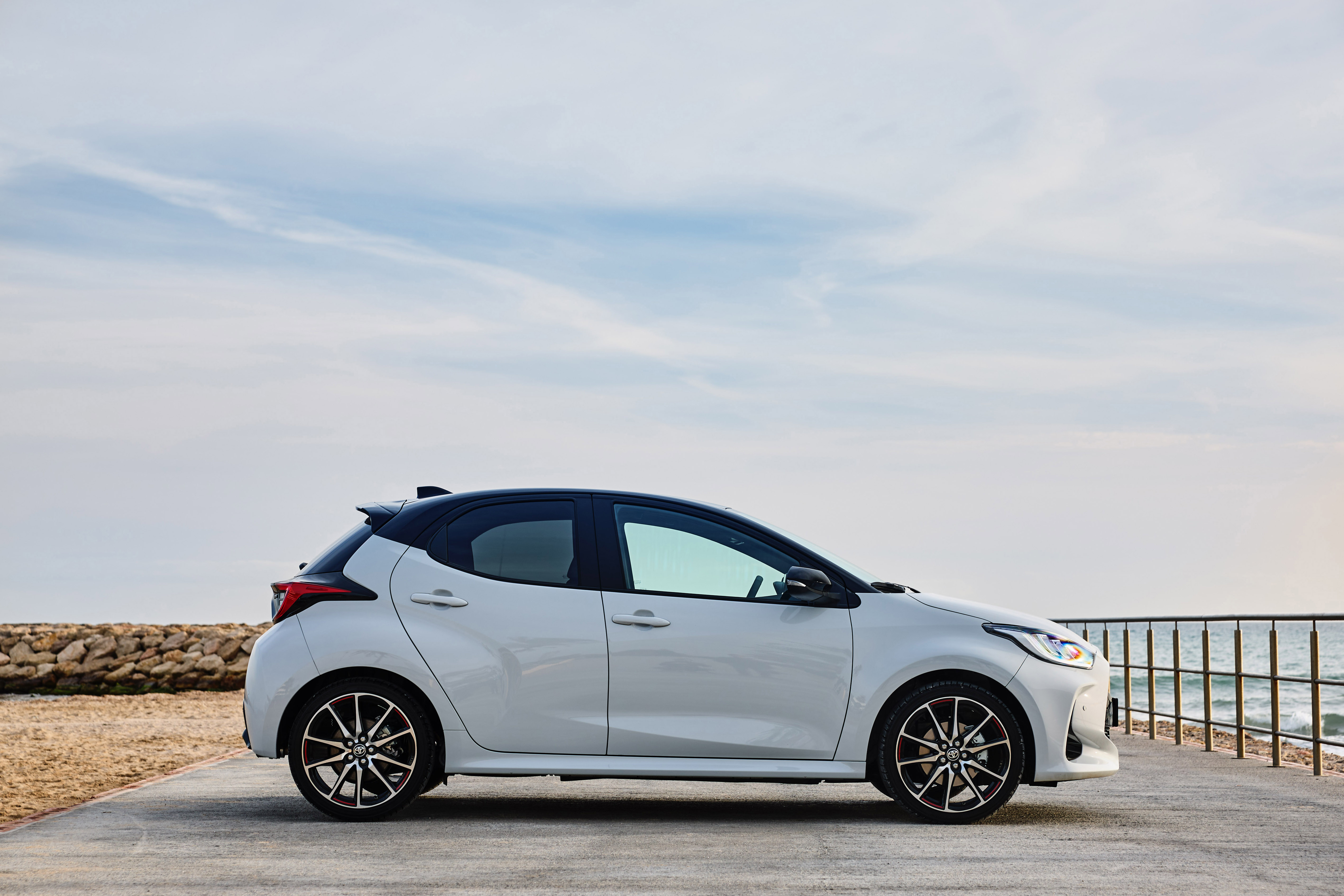 Superlease Toyota Yaris lease 2