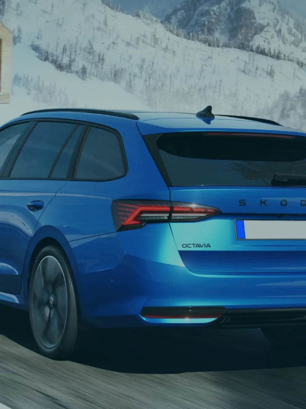Superlease Skoda Octavia Combi lease hero.png
