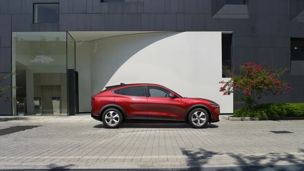 Superlease Ford Mustang Mach-e leasen