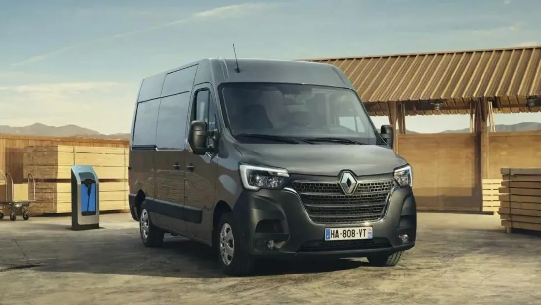 Superlease Renault Master ev Leasen