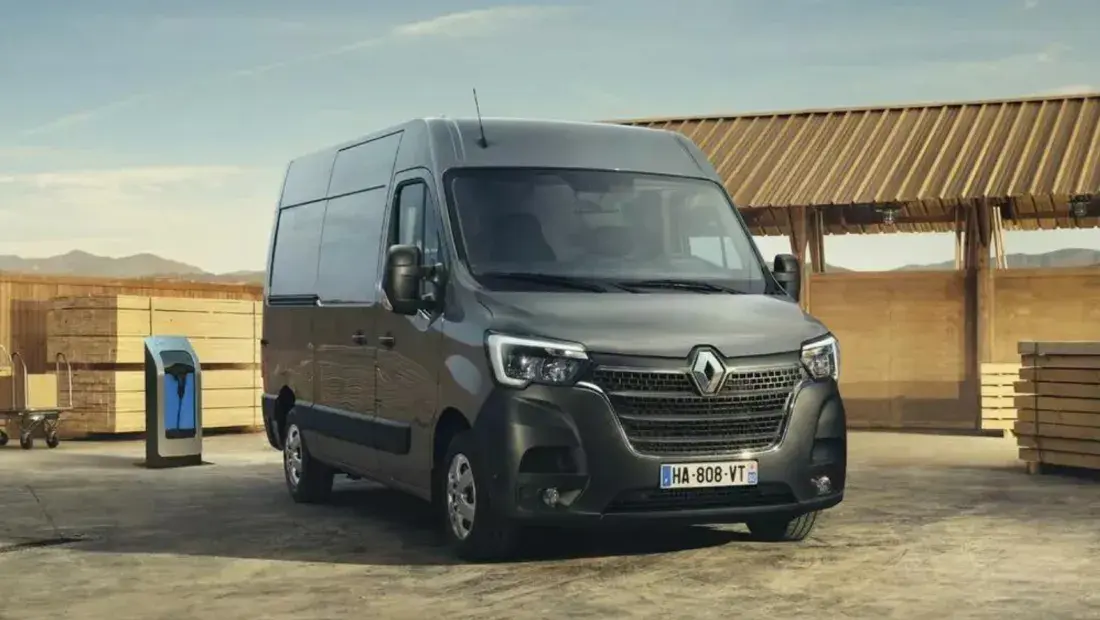 Superlease Renault Master ev Leasen